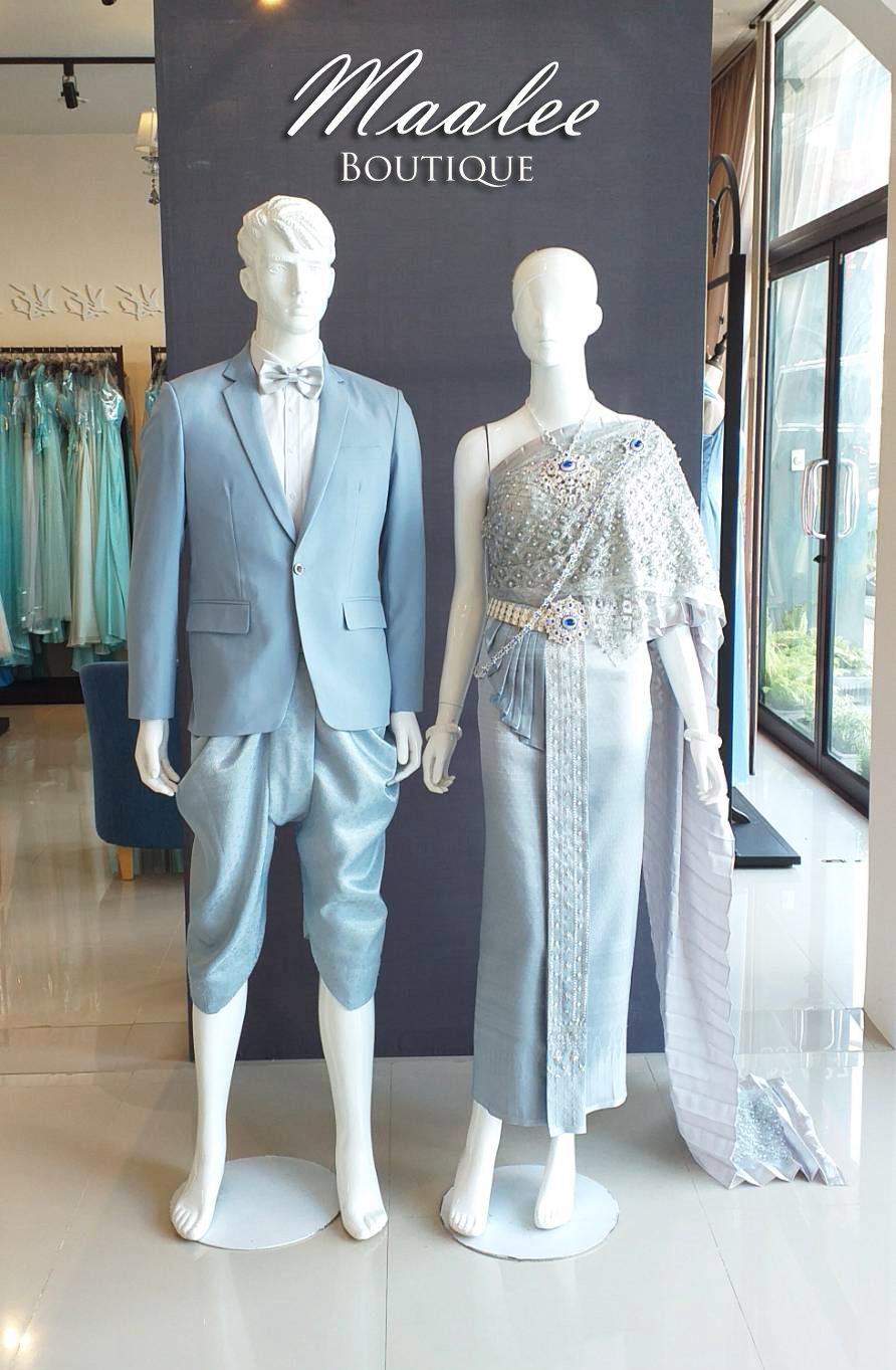 พร้อมเช่า ชุดแต่งงานไทยประยุกต์ ชุดหมั้นไทย สีเทาฟ้า เสื้อสูทสากล