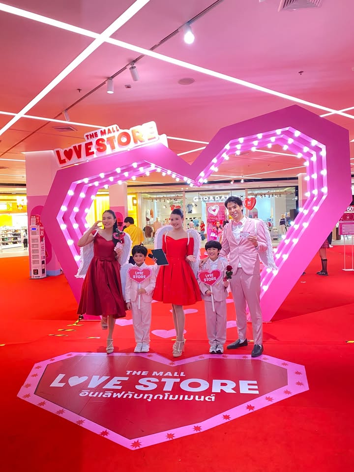 พร้อมเช่า ชุดราตรีสั้น แบบปาดไหล่ ผ้าไหมดัชเชส แต่งโบว์ช่วงเอว สีไวน์แดง (เชือกผูกหลัง)