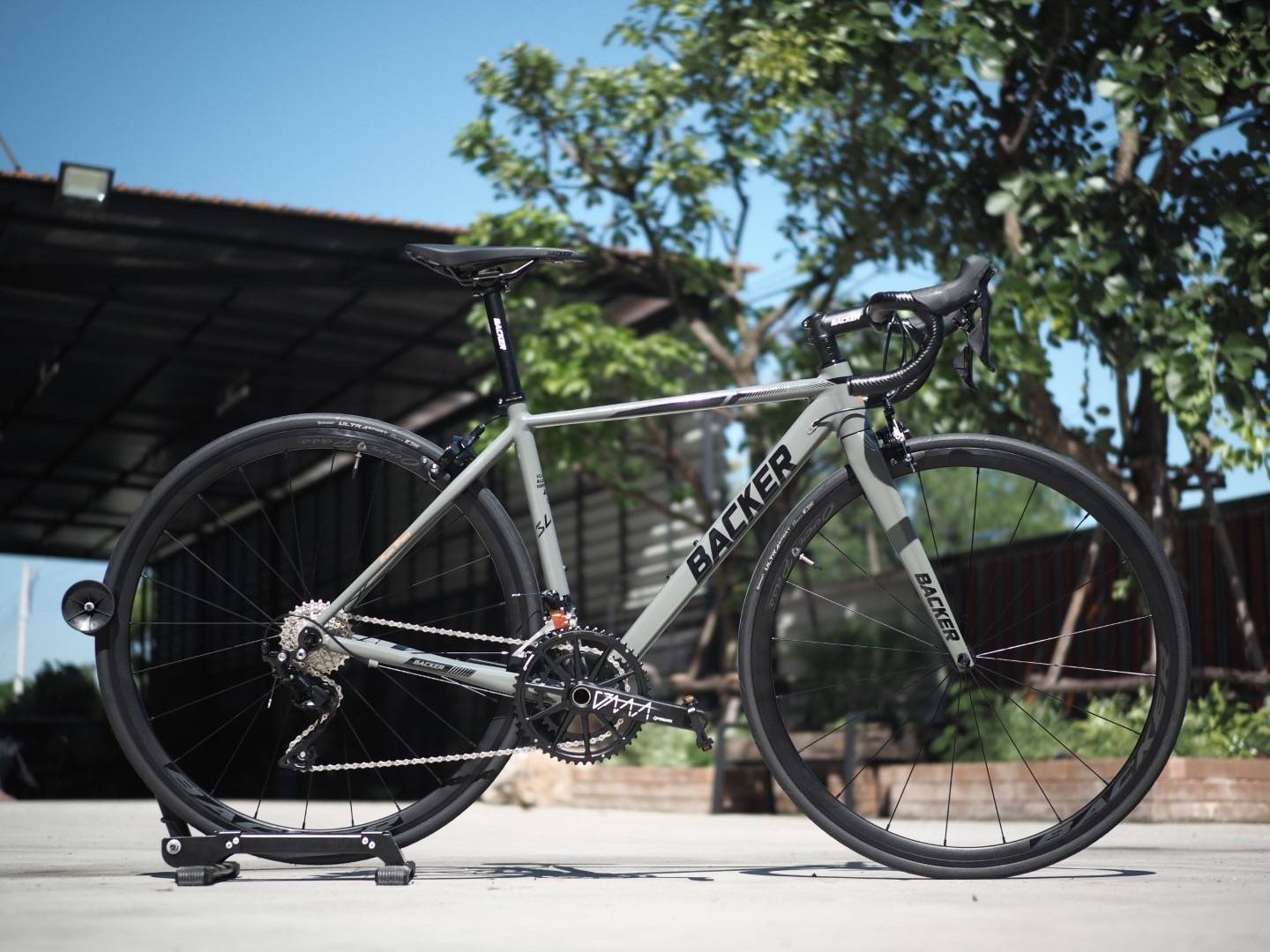 จักรยานเสือหมอบ Backer Over Pass เฟรมอลู เกียร์ Shimano 105 (Mix) New 2022‼️