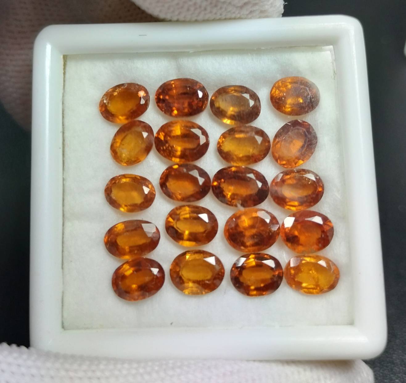 เฮสโซไนต์โกเมน (Hessonite)