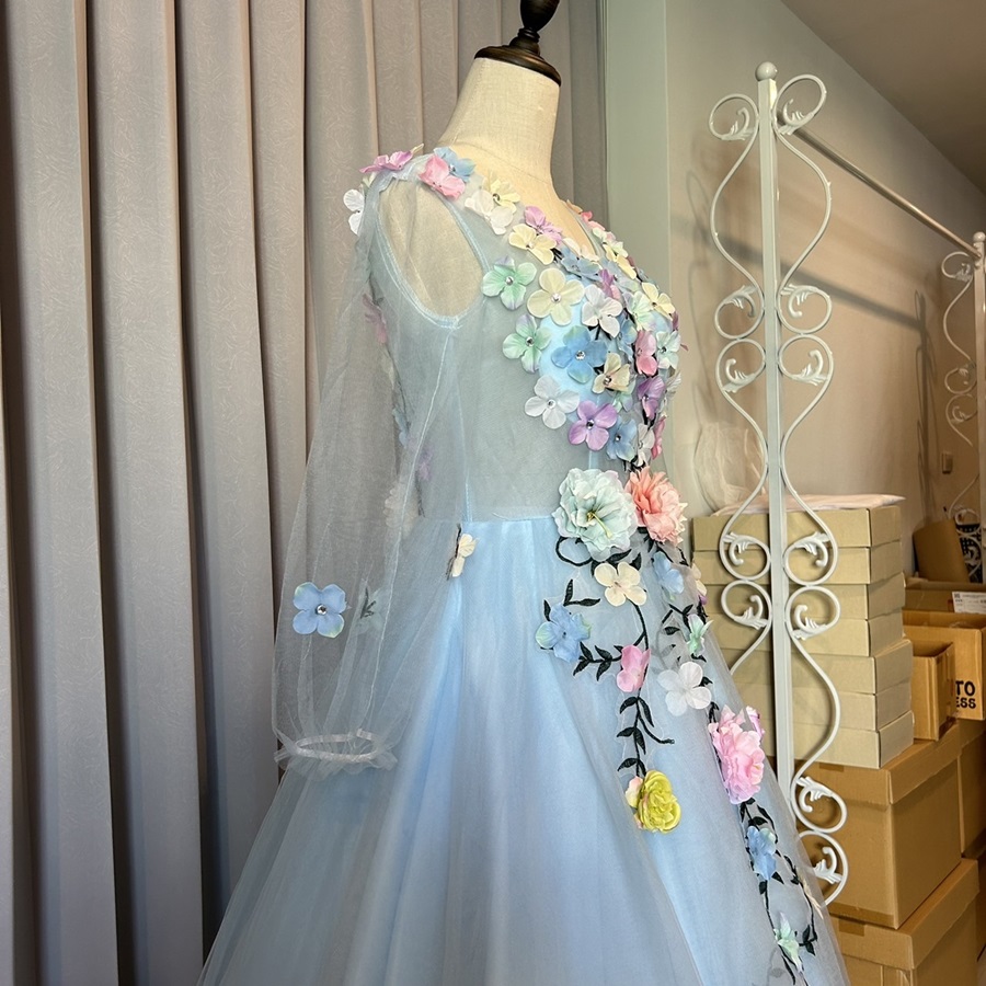 พร้อมเช่า ชุดแฟนซี ชุดราตรียาว สีขาว แขนยาว แต่งดอก Fairy สไตล์เจ้าหญิง กระโปรงพองสวย เชือกผูกหลัง