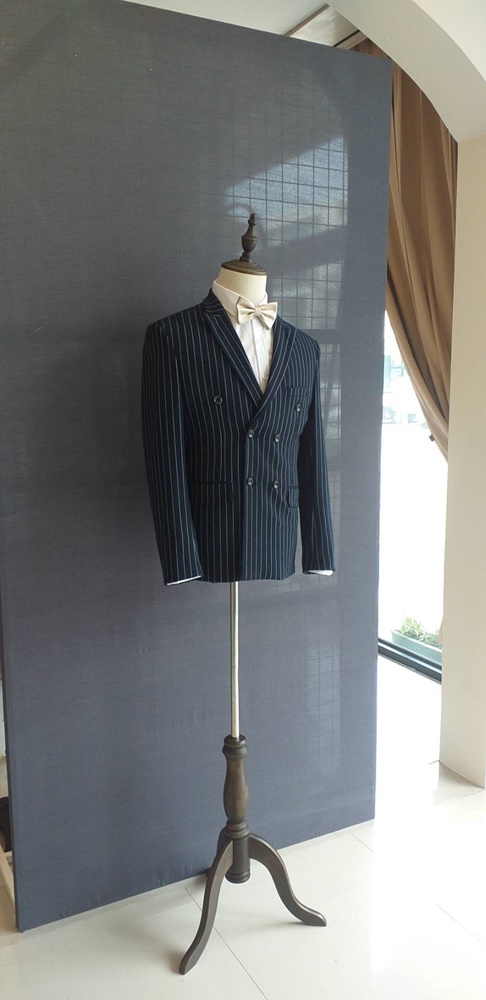 พร้อมเช่า ชุดสูทชาย สีกรมท่าลายทางเล็ก ** พร้อมเช่าไซส์ L , XL **