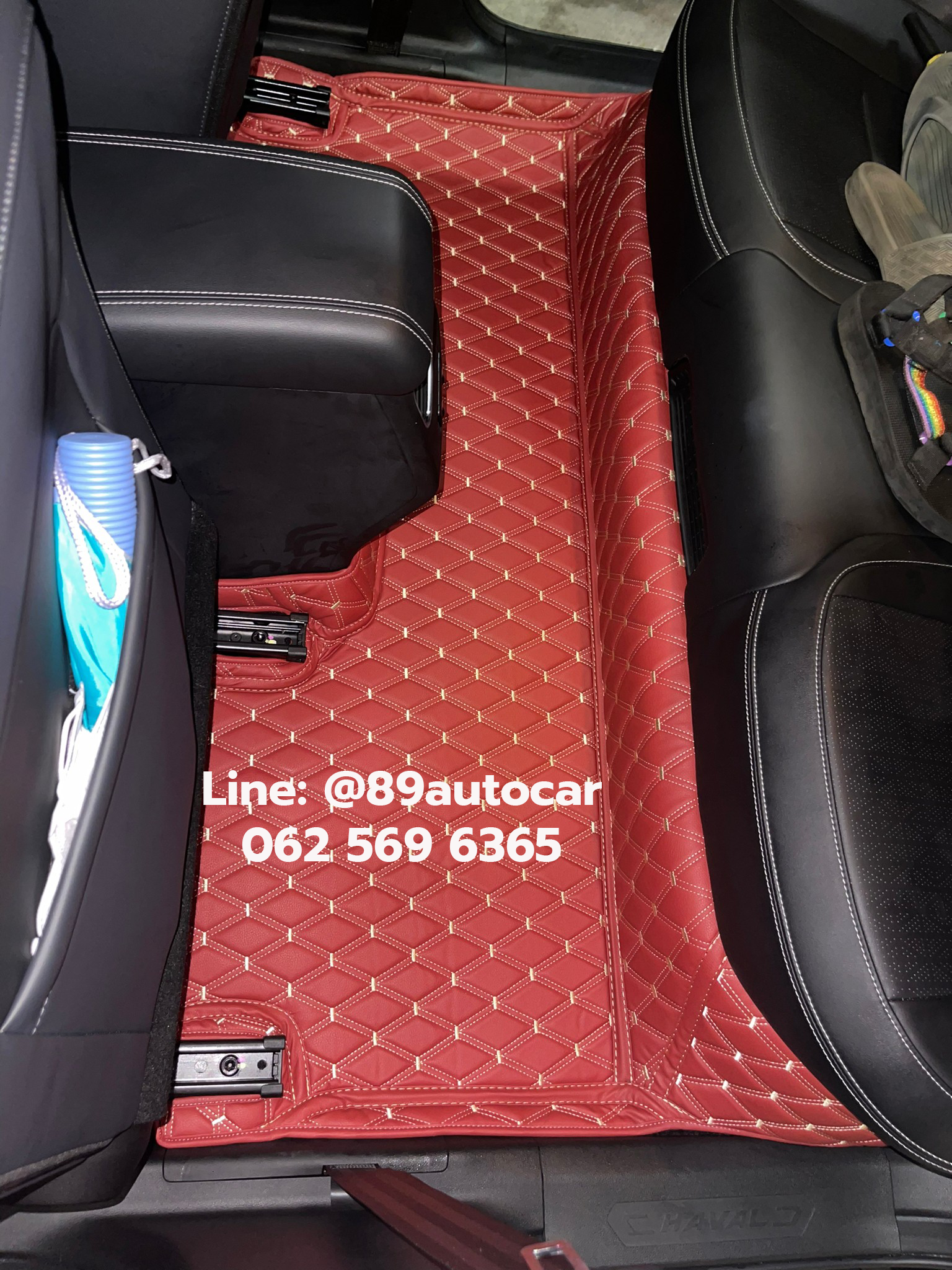 พรมปูพื้นรถยนต์ Haval Jolion Sport (ฮาวาล โจไลออนส์ สปอร์ต) ปูพรมVVIP สีแดงไวน์ด้ายทอง เต็มคัน