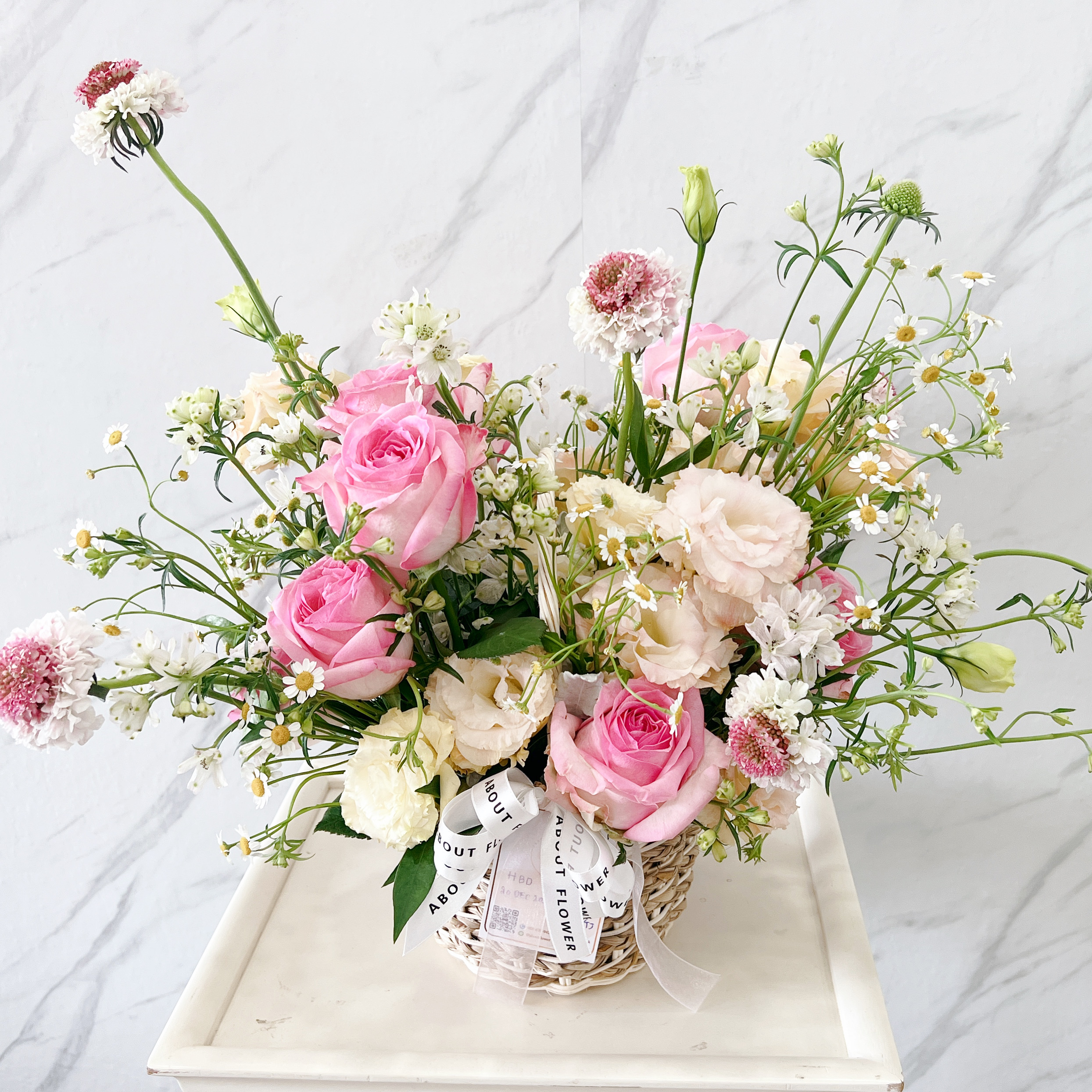Flower Box ดอกไม้สด Style เกาหลี โทนชมพู พร้อมตกแต่ง สามารถเปลี่ยนสีได้