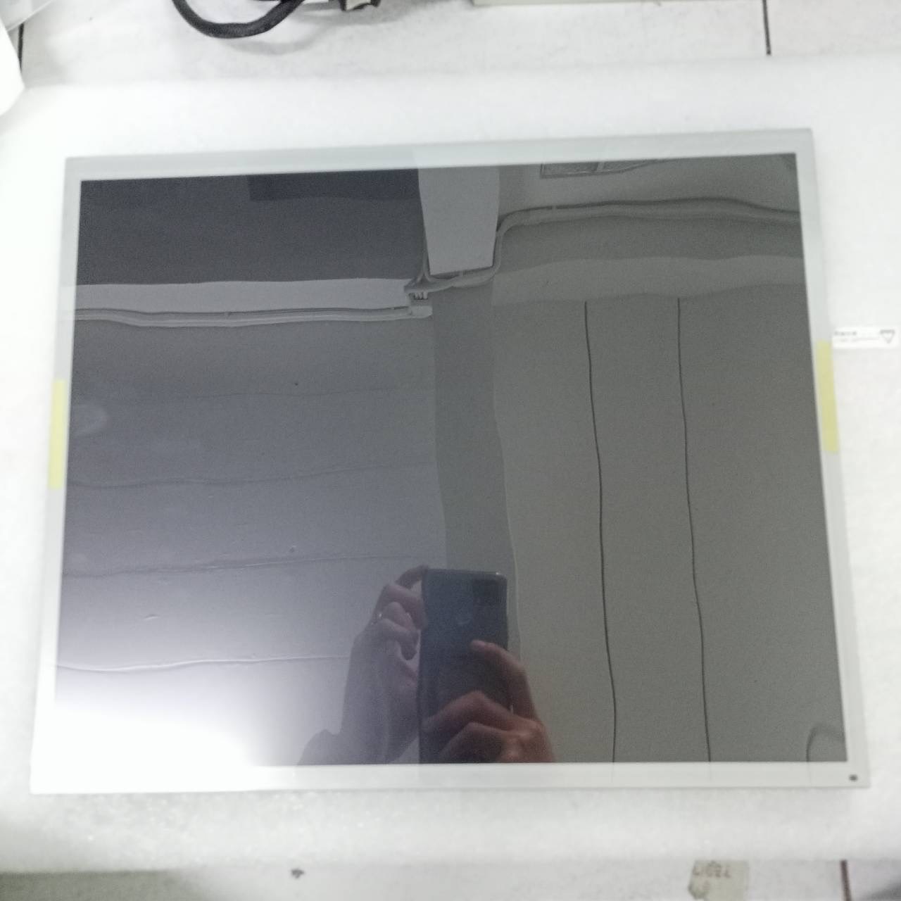 M170EG01 LCD PANEL " AUO "