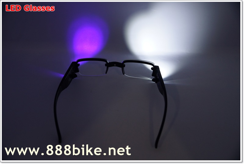 แว่นตา CYCLING SUNGLASSES LED light Anti-fatigue Reading Glasses xp14(อ่านหนังสือหรือปั่นกลางคืน)