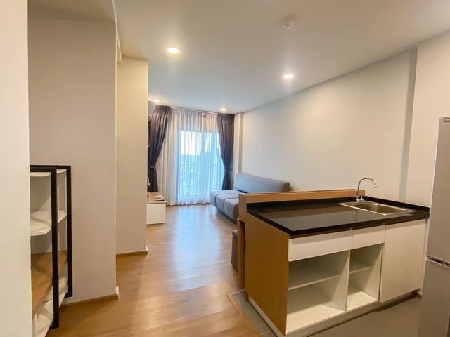 ให้เช่าคอนโดพราว 3 แจ้งวัฒนะ ชั้น 7 ขนาด 35 ตร.ม.เฟอร์ครบ มีเครื่องซักผ้า ใกล้รถไฟฟ้า