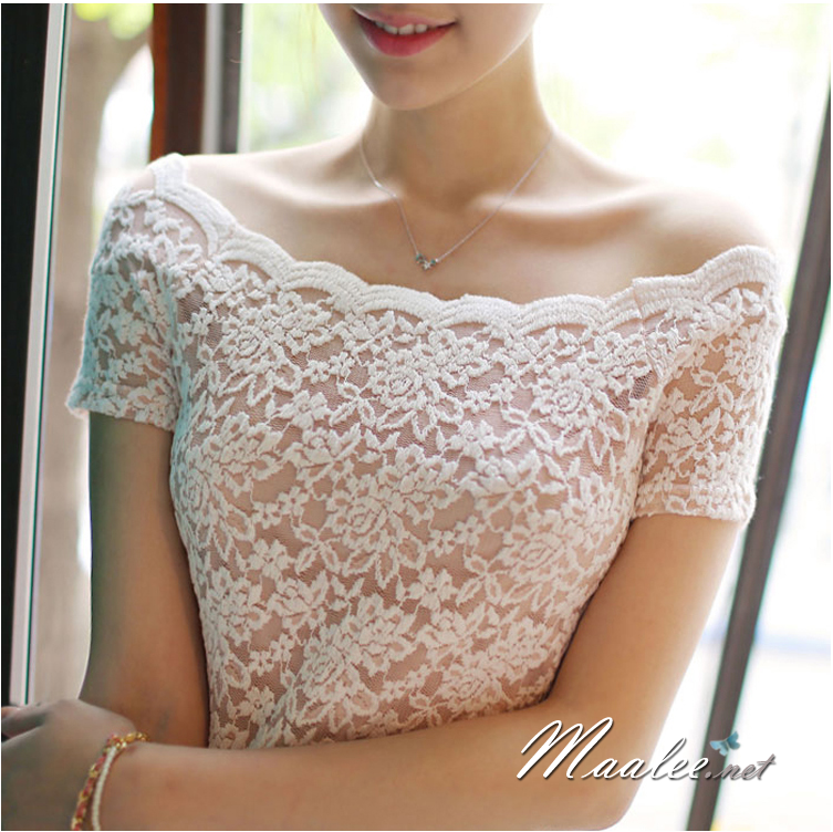 พร้อมส่ง ชุดออกงาน ชุดเดรสสั้นเข้ารูป สีขาว คอปาด ผ้าลูกไม้เนื้อนิ่ม สวมใส่สบาย