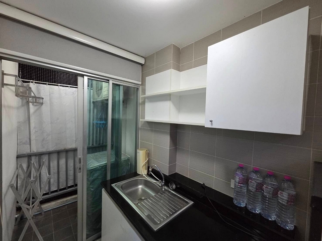 ให้เช่าซูม คอนโด 49 ตึก A ห้อง 26 ตร.ม.เฟอร์ครบ มีเครื่องซักผ้า ใกล้ ม.กรุงเทพฯ