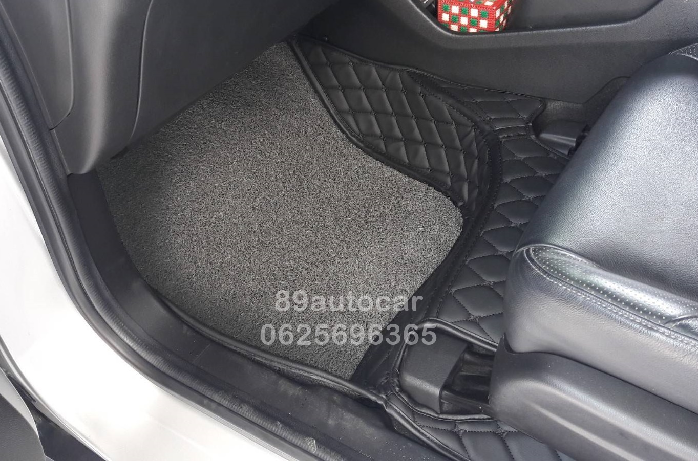 พรมรถ Honda HRV พรม8d สีเทาขอบสีดำด้ายดำ เข้ารูป