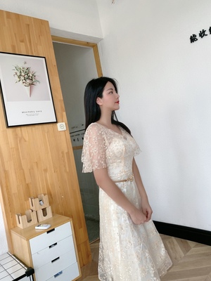 Pro-order เดรสสวย ถ่ายพรีเวดดิ้ง สวยหวาน ลูกไม้ (ซิปหลัง)