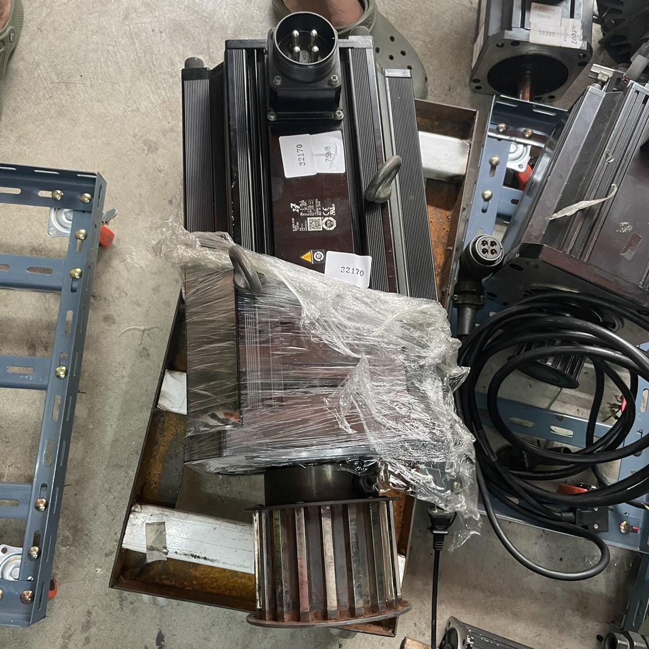 SGM7G-1EAFA6S SERVO MOTOR " YASKAWA "