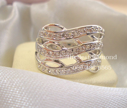 BR617RD+++แหวนแถวPerfect 3 แถวแบบคลื่น+++สุดสวย Modern ดูดีมากๆๆ เพชรก็วิบๆ แบบจากร้านจิว เลยค่ะ ดูหรู มีรสนิยมมากๆๆ แต่ไม่เวอร์เกินไป ใส่ได้ทุกโอกาส