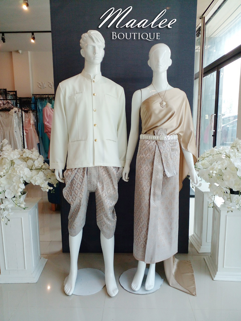 เช่า ชุดไทย ชุดเพื่อนเจ้าสาว ชุดไทยผ้าถุงสีเทาชาเงิน สไบสีน้ำตาลทอง