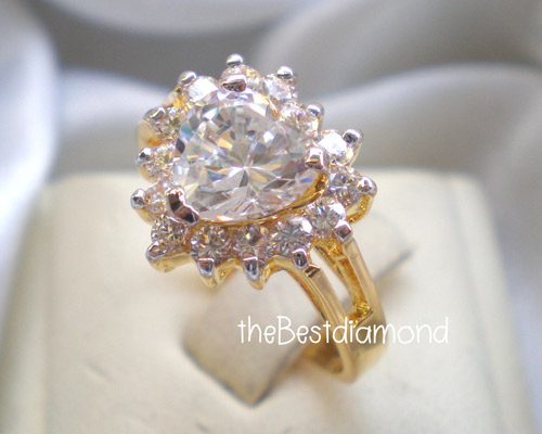 BR526+++แหวนรูปหัวใจล้อมเพชร++ งาม ดูดี เพชรCZ หัวใจสวยมาก สไตน์โมเดินส์ ใส่แล้วนิ้วเรียวสวย แหวนชูนิดๆค่ะ