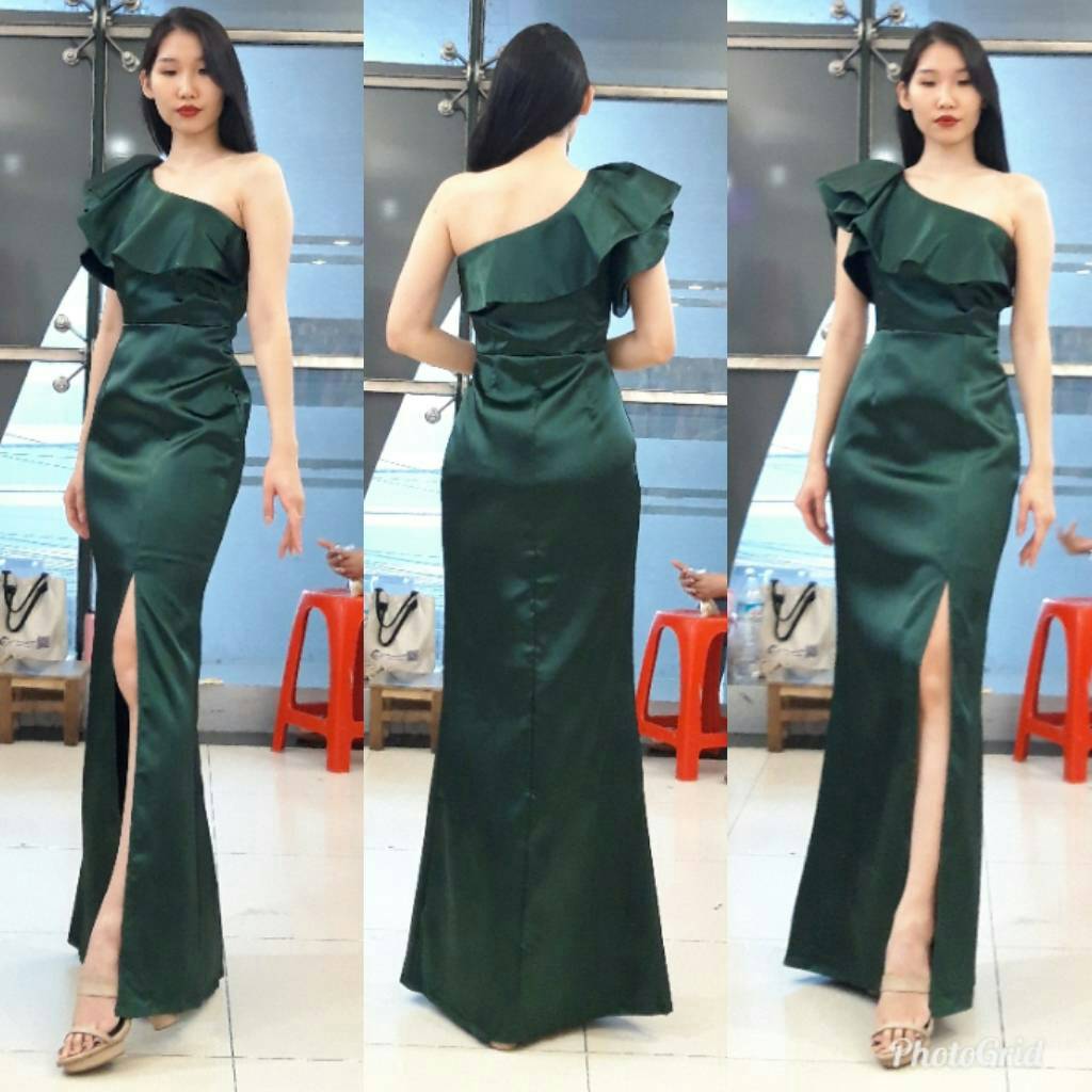 ชุดเพื่อนเจ้าสาว ชุดราตรียาว Dahlia - Ruffle shoulder & Mermaid skirt