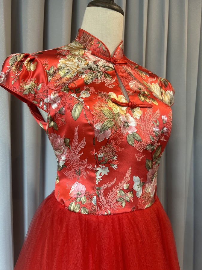 พร้อมเช่า ชุดแฟนซี ชุดราตรีสั้น ชุดตรุษจีน ชุดกี่เพ้า คอจีน กระโปรงตาข่ายพองสวย