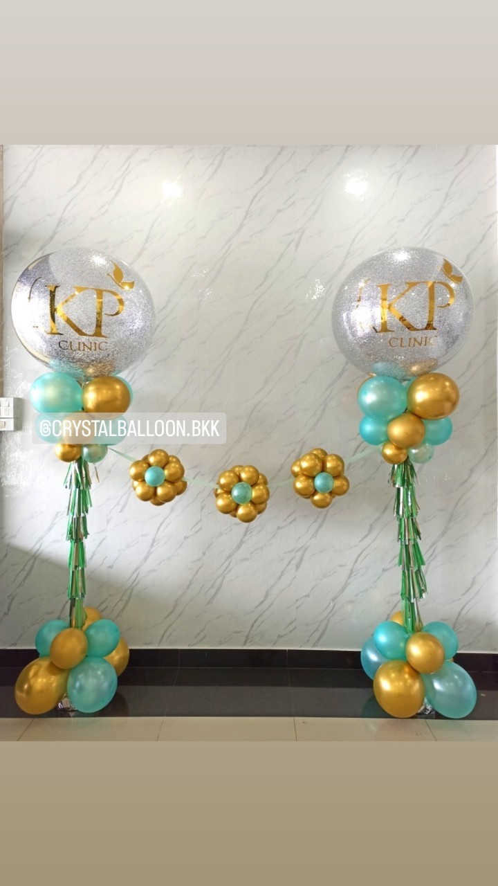 เสาลูกโป่ง เปิดร้าน Bubble ขนาด 36" กลิตเตอร์สีเงิน 2 เสา พร้อม ริบบิ้นตัดเปิดงาน 2 ท่าน พร้อมตกแต่ง สามารถเปลี่ยนสีลูกโป่ง/เปลี่ยนข้อความได้