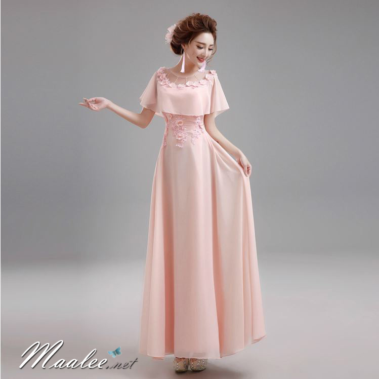 พร้อมเช่า ชุดราตรียาว แบบปิดไหล่ ผ้าชีฟอง แต่งดอกและลูกปัดสวย สีชมพู