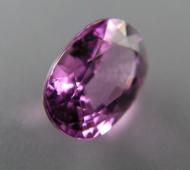 พิ้งซัฟฟาย (Pink Sapphire) พลอยดิบ Unheated ธรรมชาติ100% ความสะอาด IF-VVS ขนาดพลอย 5.2x7.x3.9 mm. น้ำหนักพลอย 1.16 ct. ราคาโทรถาม