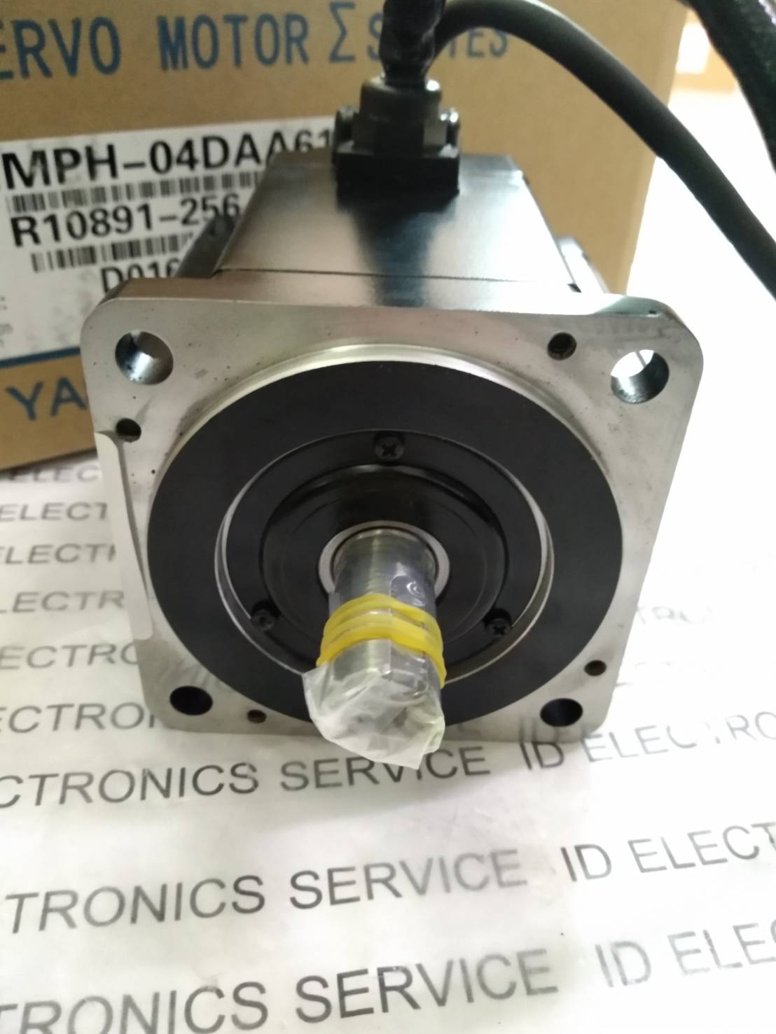 SGMPH-04DAA61D SERVO MOTOR " YASKAWA "