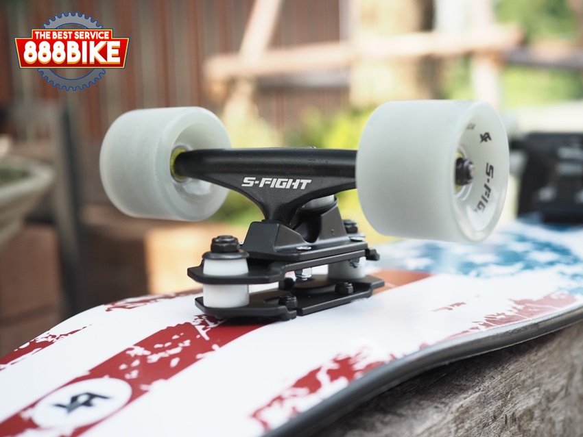 Surf Skate ยี่ห้อ S-Fight รุ่น S5 ล้อมีไฟ ทรัค S5 (หน้าไว สมูท เน้นความพริ้ว) บอร์ดทรงหางปลาและทรง คลาสสิค ไม้เมเปิ้ล 7 ชั้น หนา11mm.