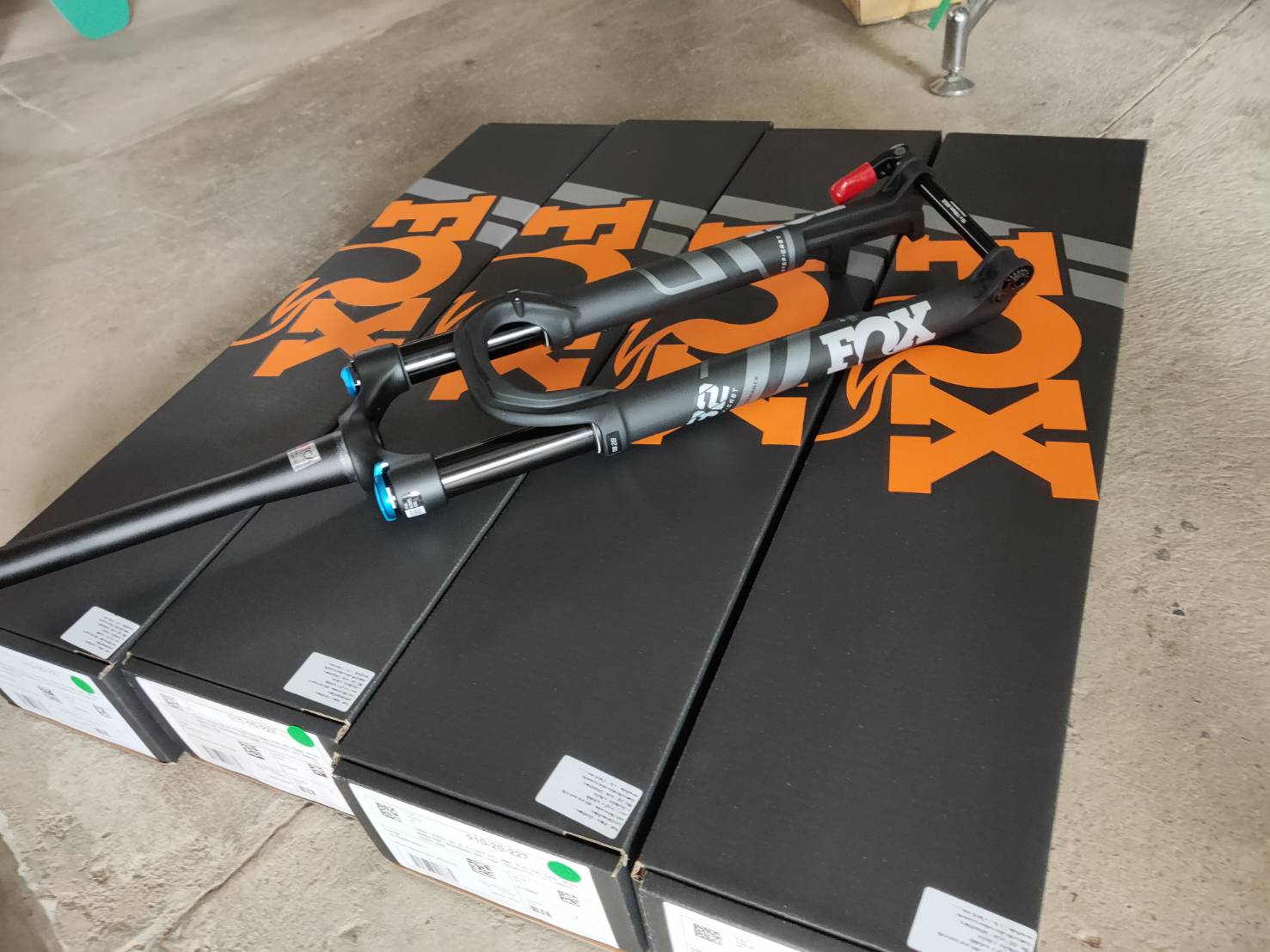 โช๊คลม FOX PERFORMANCE FLOAT SC 32 100 3POS GRIP 29" 15QRX110 BOOST 1.5 TAPERED 44MM ANO, FOX 2022