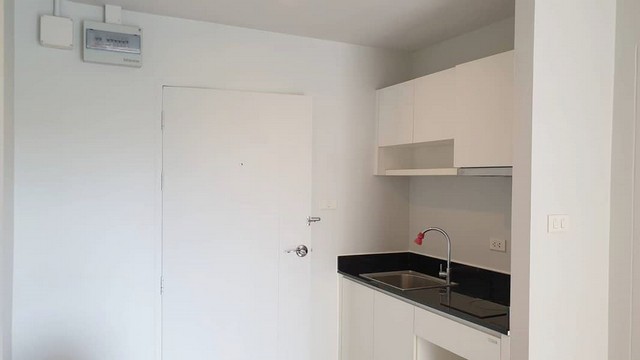 ให้เช่า วี คอนโด เอกมัย-รามอินทรา ชั้น 4 ห้อง 35 ตรม.ห้องมุม เฟอร์ครบ พร้อมอยู่