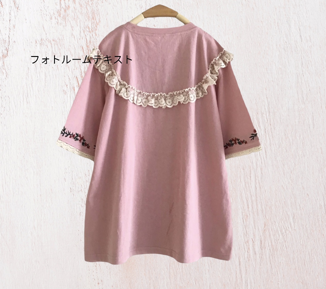 เสื้อยืดลายปักแต่งระบายผ้าลูกไม้
