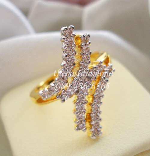 BR612+++แหวนเพชร 4 lines style +++ แหวนเพชร cz ดีไซน์ 4 แถวโค้งนิดๆ modern หรูหรา ไฮโซ สุดๆ เพชรแวววาวมากๆๆ เริ่ดออกเปรี้ยวเฉี่ยวนิดๆ