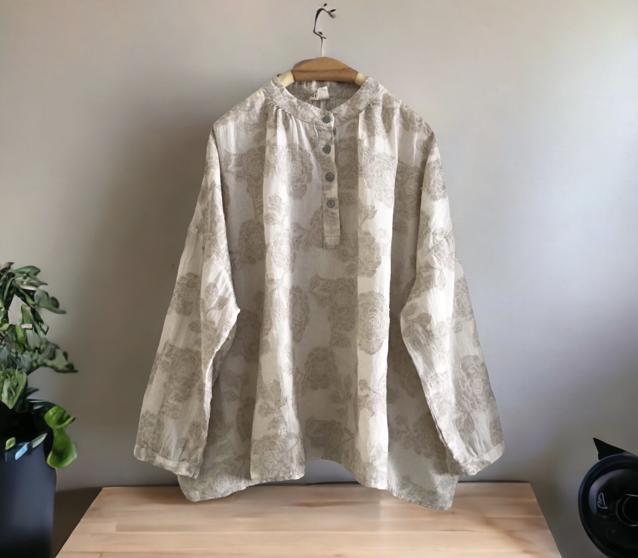 เสื้อคอจีนผ้าลินินผสมฝ้ายลายดอกไม้