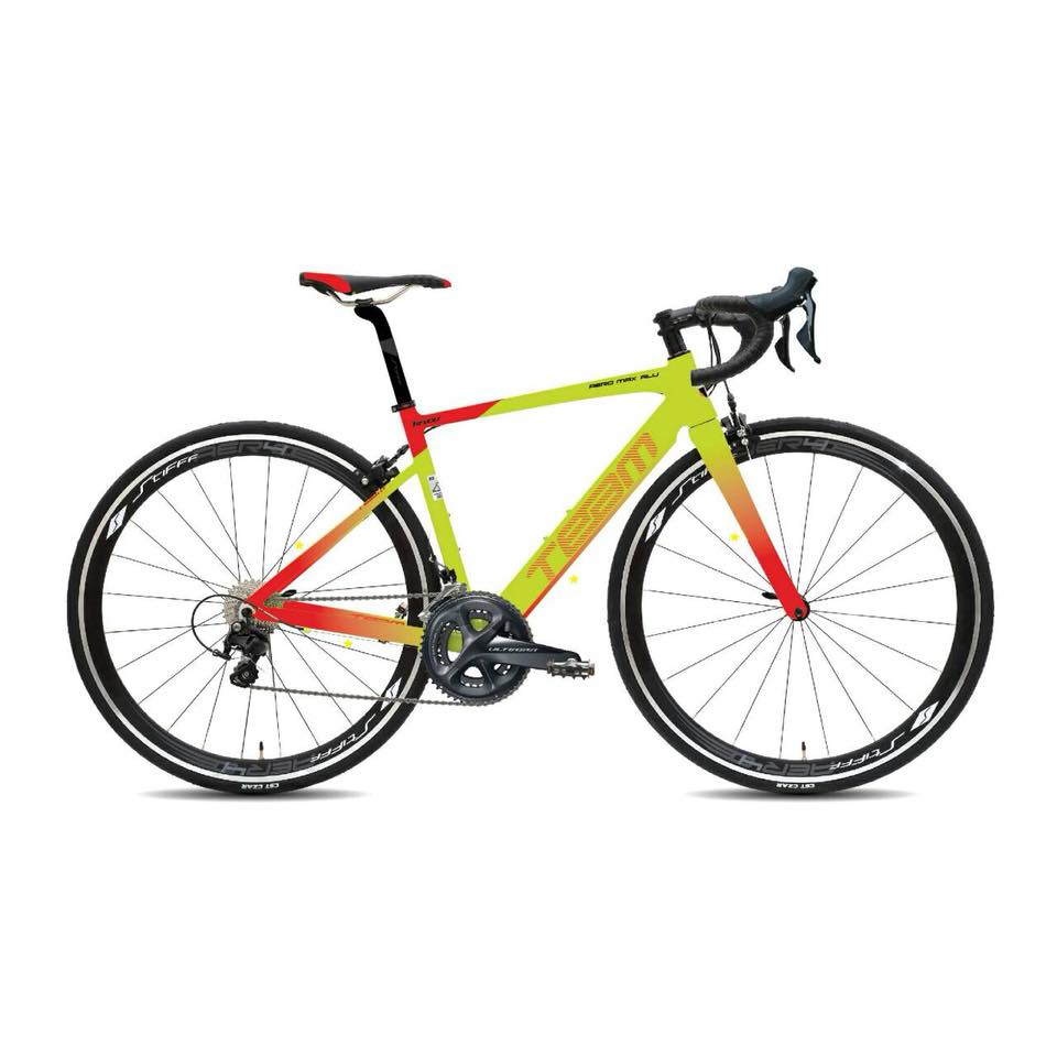จักรยานเสือหมอบ TEAM REVOLT AERO ALLOY ROAD BIKE, 105 GROUPSET 2018