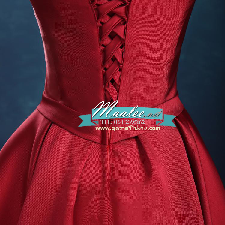พร้อมเช่า ชุดราตรีสั้น แบบปาดไหล่ ผ้าไหมดัชเชส แต่งโบว์ช่วงเอว สีไวน์แดง (เชือกผูกหลัง)