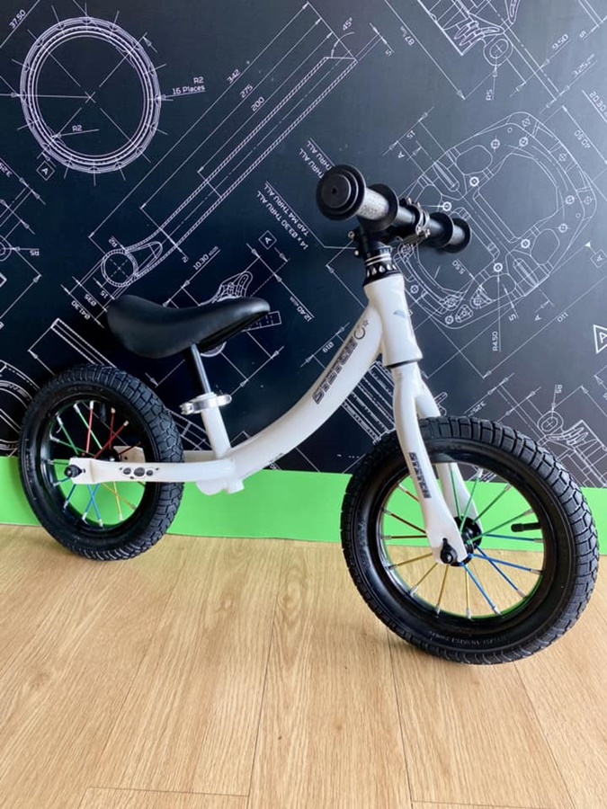จักรยานขาไถ จักรยานฝึกการทรงตัว BALANCE BIKE รุ่น STIRTCH