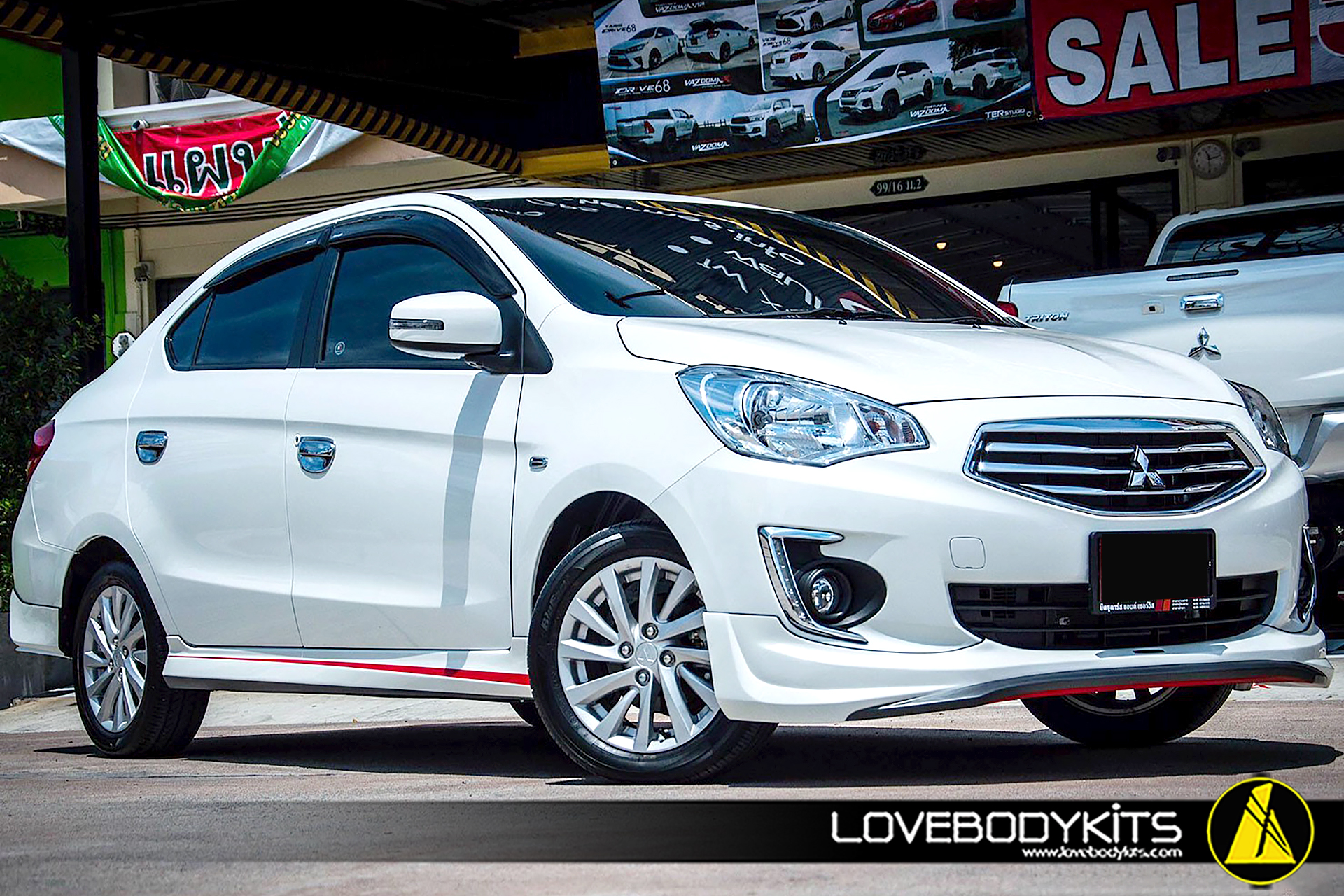 ชุดแต่ง AMOTRIZ : ATTRAGE 2017-2019