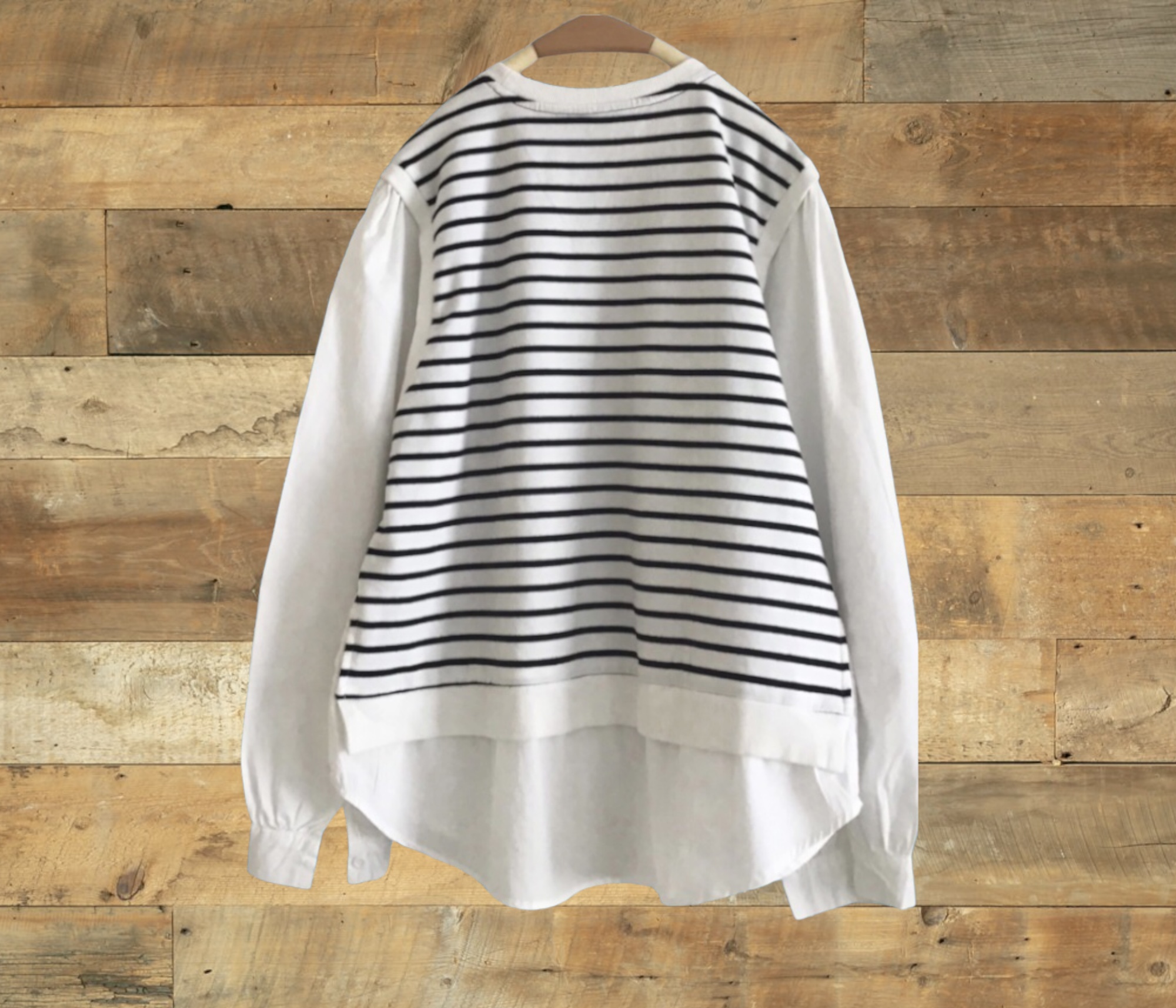 เสื้อยืดลายทางแต่งผ้าฝ้ายต่อลาย