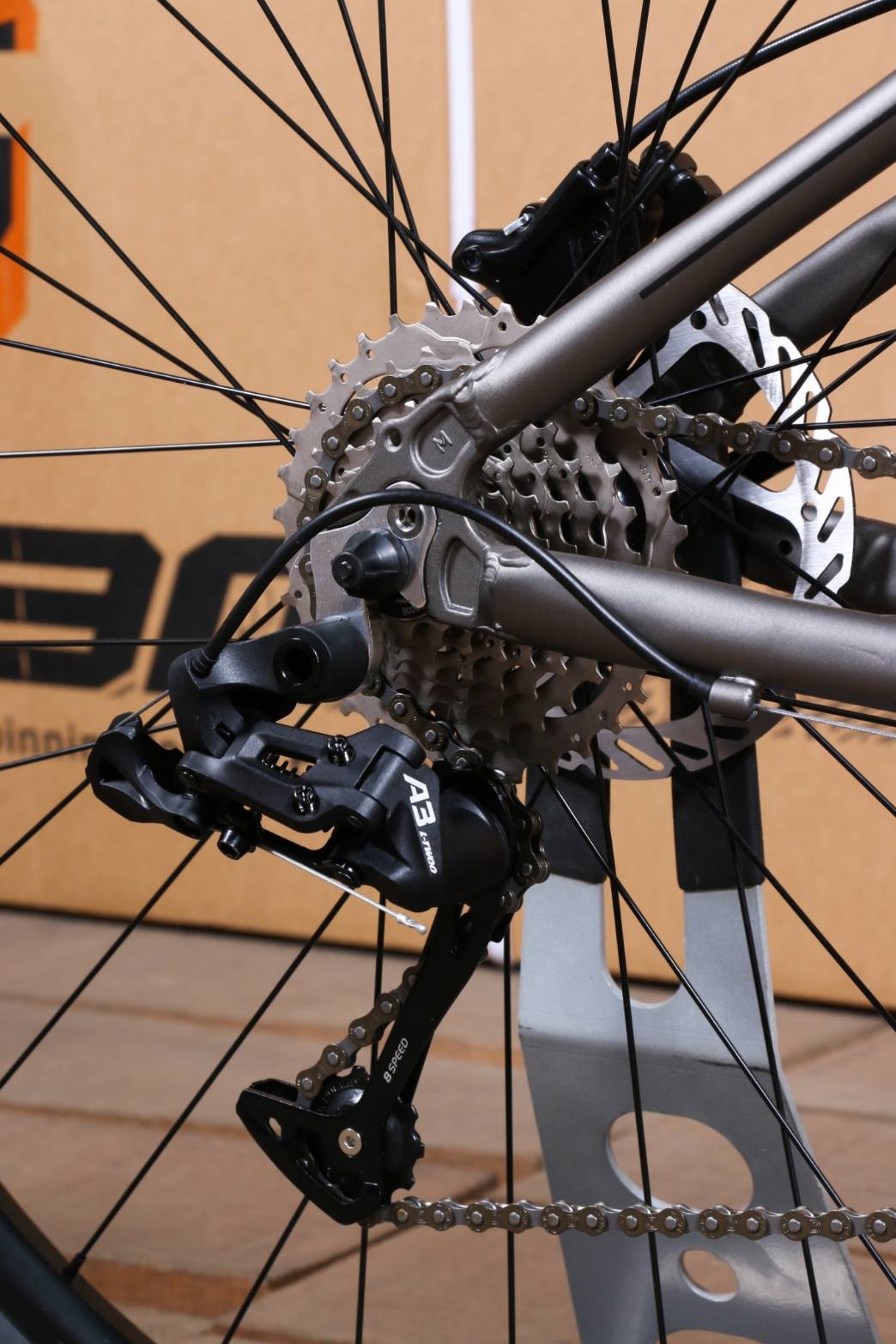 TEAM Shelley New Hybrid Shimano/ltwoo 24sp(3*8) Hydraulic Disc Brake 700c wheelset