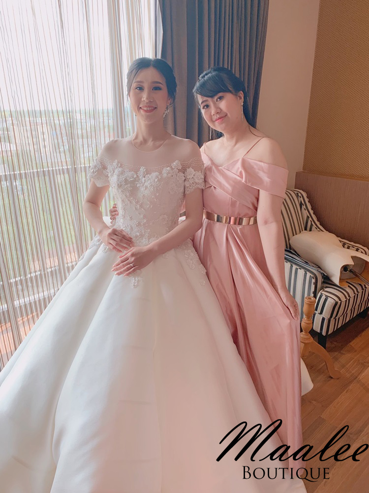 พร้อมเช่า ชุดราตรียาว สายเดี่ยวปาดไหล่ สีโรสโกลด์ สวยหวาน