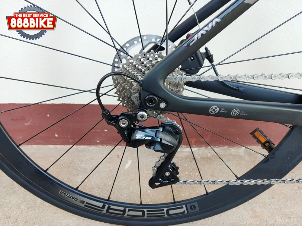 จักรยานเสือหมอบ JAVA VESUVIO DISC 22 สปีด เฟรมคาร์บอน แฮนด์อินทิเกรด ชุดเกียร์ 105 ล้อ 700c 2022