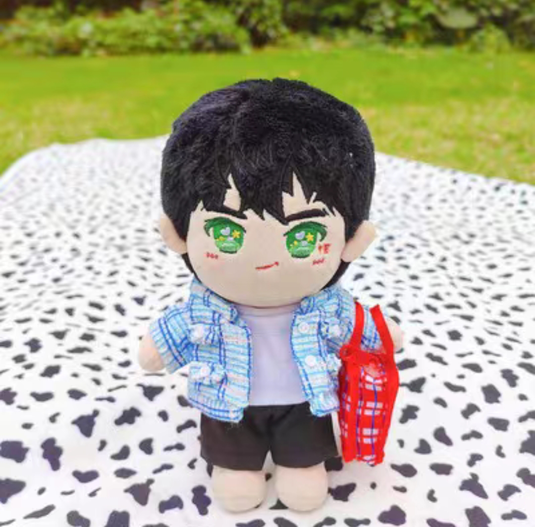 ตุ๊กตาหวังอี้ป๋อ (20 cm.) ชุดสูทสีฟ้า งานปีใหม่