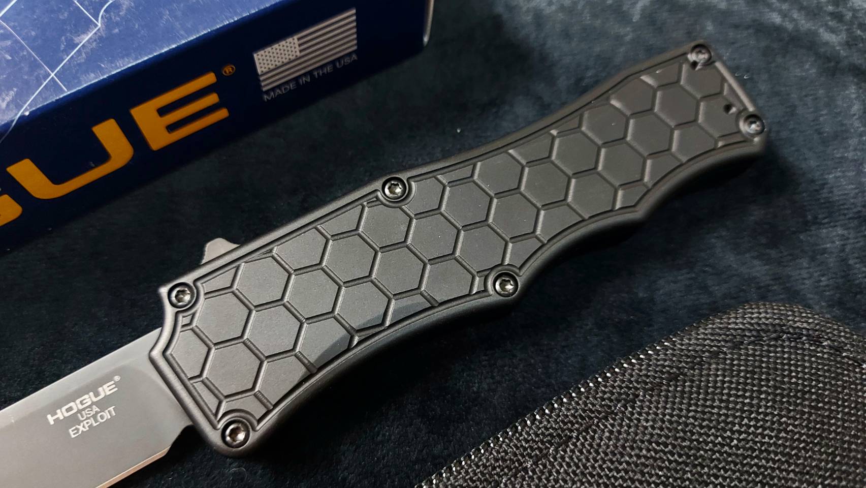 Hogue Auto Exploit Out-The-Front