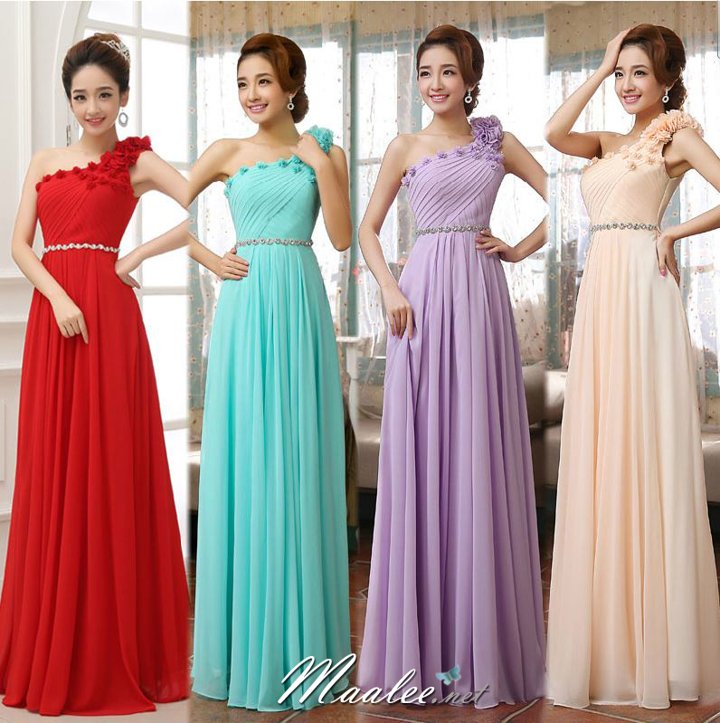 พร้อมเช่า ชุดราตรียาว ไหล่เดียว ผ้าชีฟองคาดเพชรที่เอว แต่งดอกสวย สีเหลือง