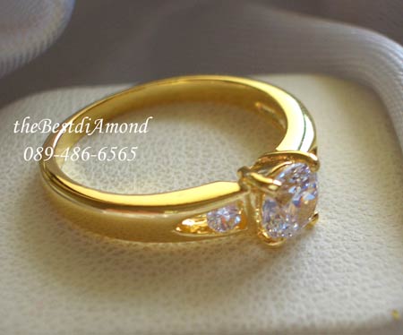 BR047+++แหวนเพชรชู เม็ดเดี่ยวขนาด 30 สต+++ แหวนแบบ Basic ใส่ได้นานไม่เบื่อ วงนี้เพชรไม่ใหญ่ ใส่ติดนิ้วได้เลย แบบเรียบๆ แต่ดูดีค่ะ