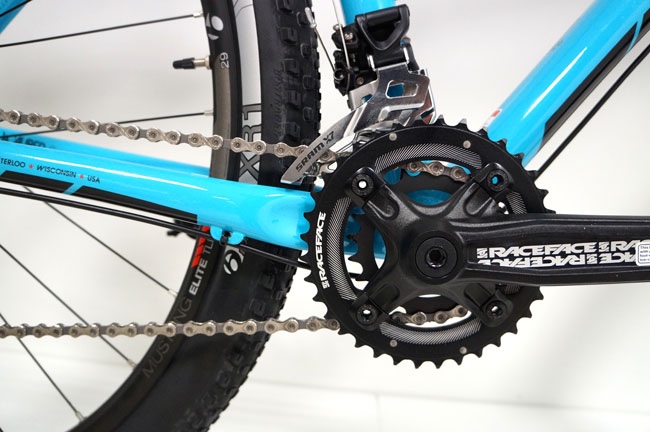 จานหน้า Race Face cranks Ride 2x10 36/22
