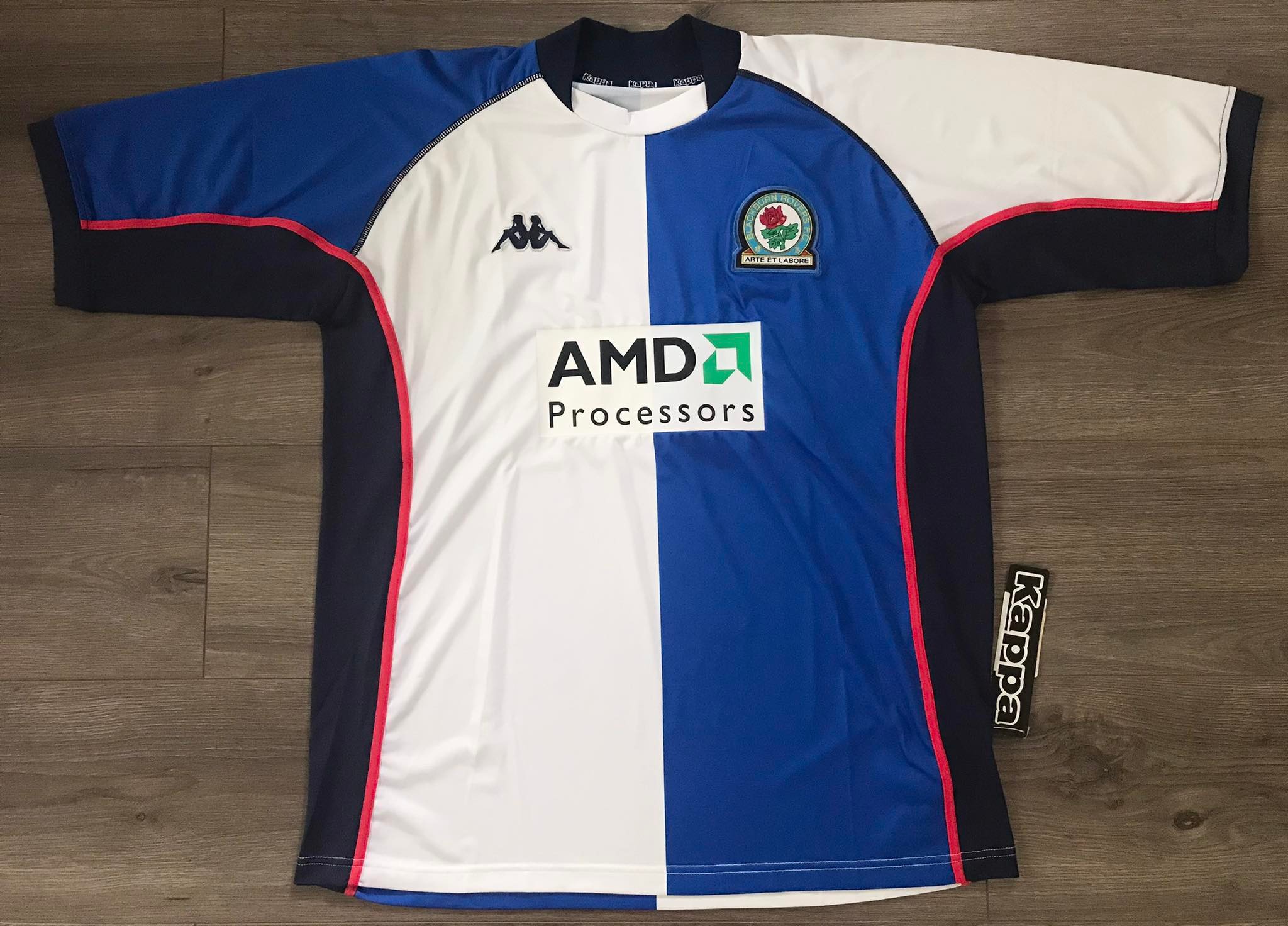 เสื้อฟุตบอล ทีมสโมสรแบล็คเบิร์น โรเวอร์ส ชุดเหย้า 2002/03 ใหม่ XXL-Size / BLACKBURN ROVERS Football Shirt Home Kit 2002/03 Jersey NEW XXL-Size