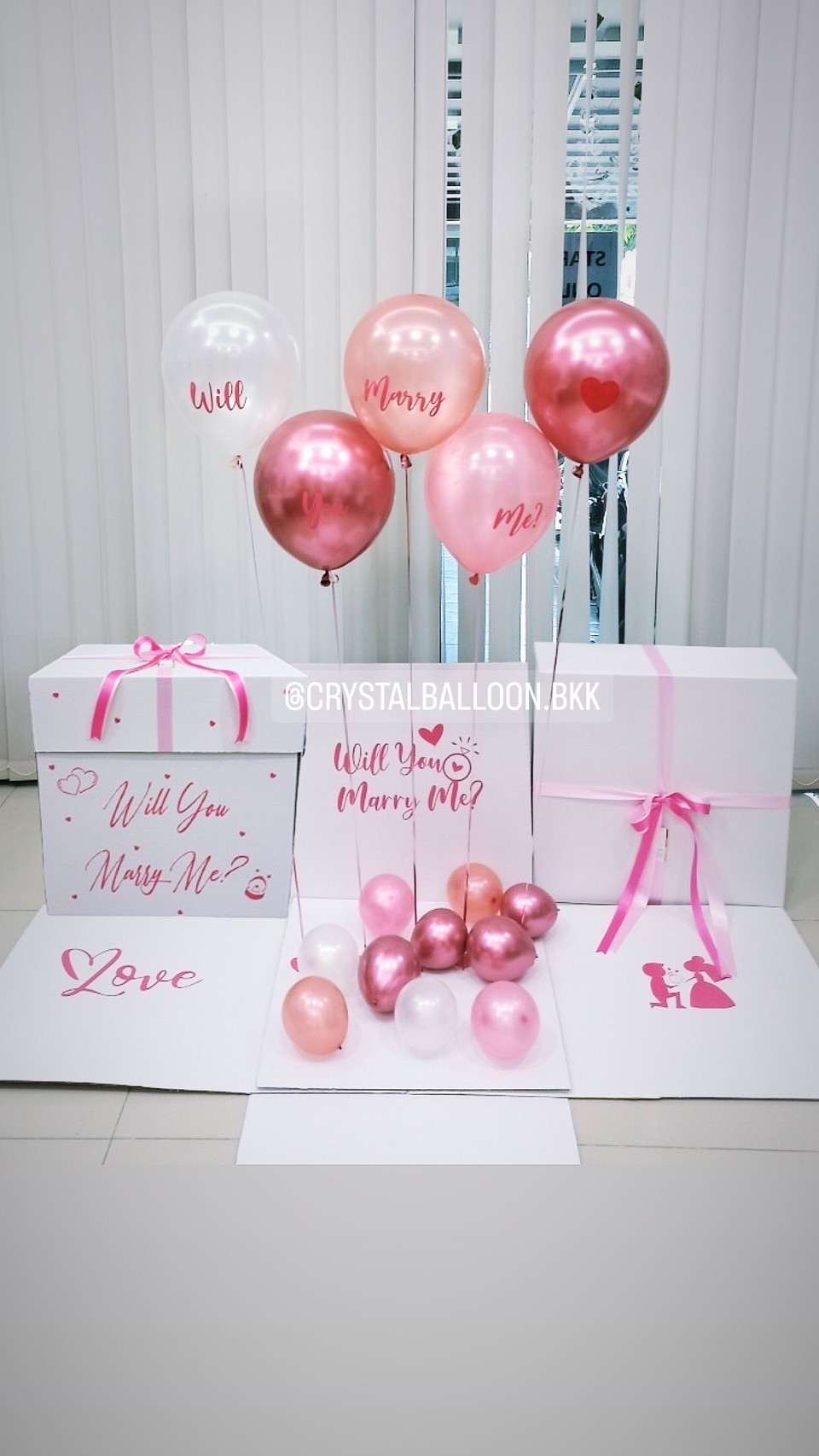 ลูกโป่ง Will You Marry Me? Surprise Box พร้อมตกแต่ง สามารถใส่รูปได้ 2 ใบ สามารถเปลี่ยนสีลูกโป่ง/เปลี่ยนข้อความได้