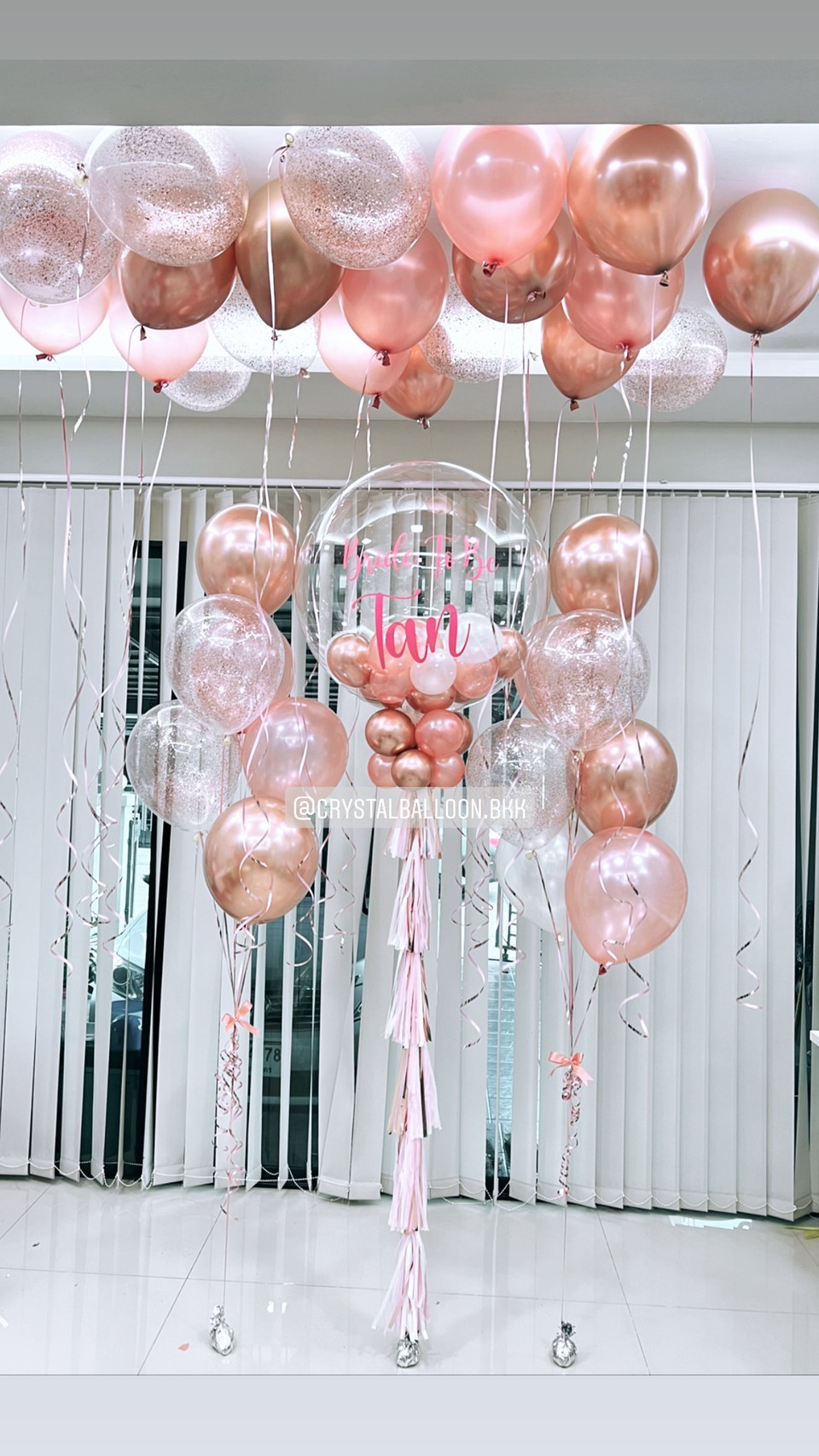 ลูกโป่ง Bride To Be Bubble ขนาด 36" Theme สีโรสโกล ตกแต่ง ช่อลูกโป่ง 7 ลูก 2 ช่อ,ลูกโป่งใส ใส่กลิตเตอร์,ลูกโป่งลอยฝ้า 20 ลูก สามารถเปลี่ยนสีลูกโป่ง/เปลี่ยนข้อความ/เปลี่ยนขนาดได้