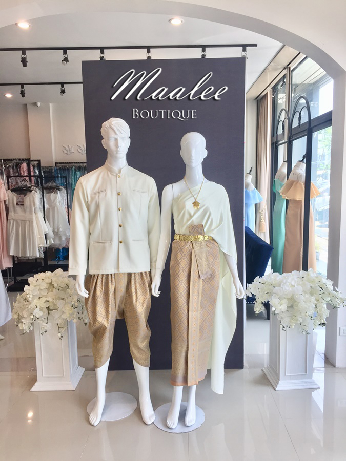 เช่า ชุดไทย ชุดเพื่อนเจ้าสาว ชุดไทยผ้าถุงสีทอง สไบเรียบ สีงาช้าง