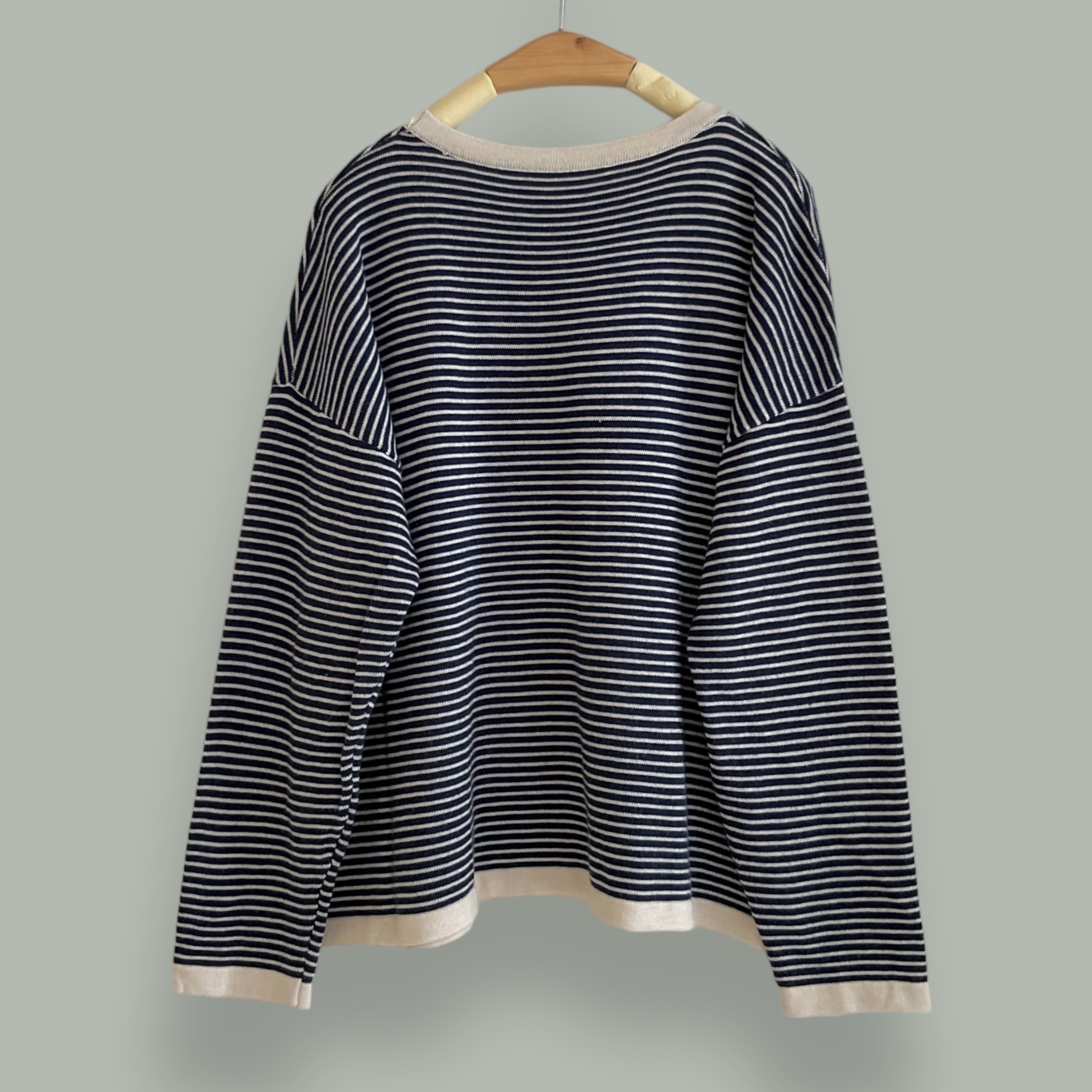 เสื้อยืดไหมพรมลายทาง