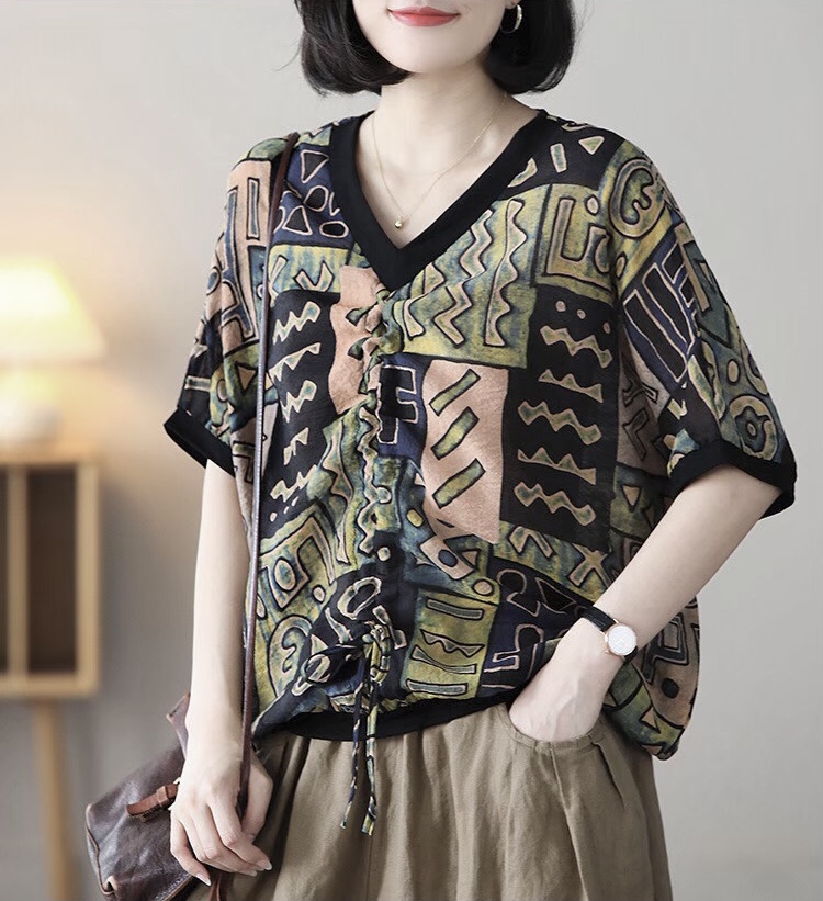 เสื้อคอวีทรงโอเวอร์ไซส์ ผ้าTencel